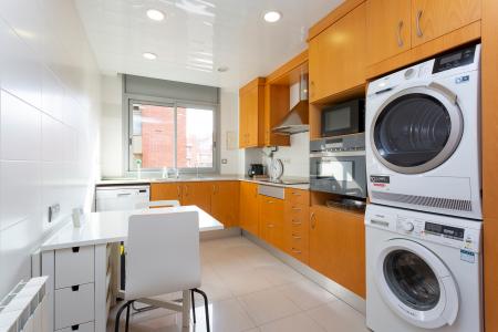 Bonito piso de alquiler en Les Corts