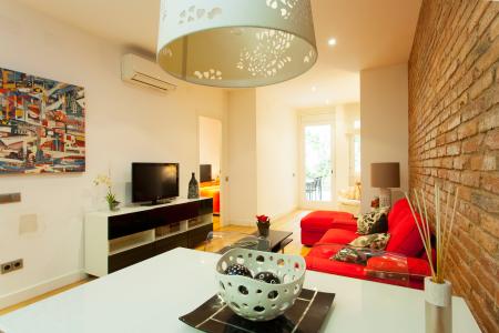 Alquiler mensual grandioso piso de 2 habitaciones