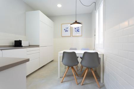 Grandioso ático de alquiler en la carrer Atlantida - playa Barceloneta