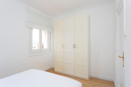 Grandioso ático de alquiler en la carrer Atlantida - playa Barceloneta