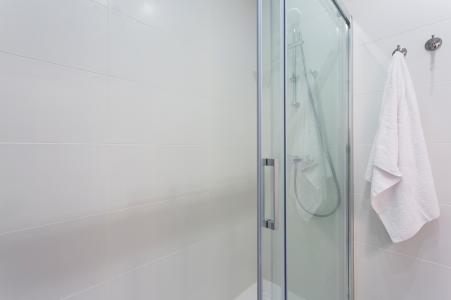 Grandioso ático de alquiler en la carrer Atlantida - playa Barceloneta