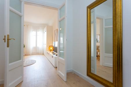 Grandioso ático de alquiler en la carrer Atlantida - playa Barceloneta