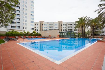 Bonito apartamento en alquiler temporal de dos habitaciones (parking incluido)