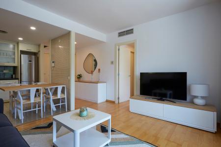 Bonito apartamento en alquiler temporal de dos habitaciones (parking incluido)