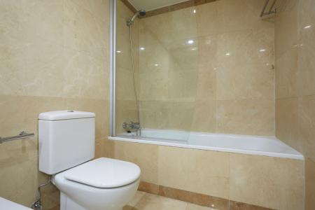 Bonito apartamento en alquiler temporal de dos habitaciones (parking incluido)