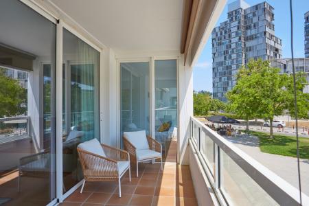 Bonito apartamento en alquiler temporal de dos habitaciones (parking incluido)