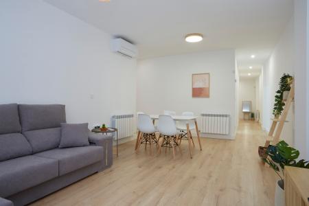 Квартира в аренду в Barcelona Alts Forns - Zona Franca (min 25 Years Old)