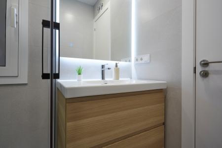 Квартира в аренду в Barcelona Alts Forns - Zona Franca (min 25 Years Old)