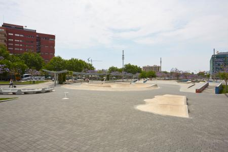 Квартира в аренду в Barcelona Alts Forns - Zona Franca (min 25 Years Old)