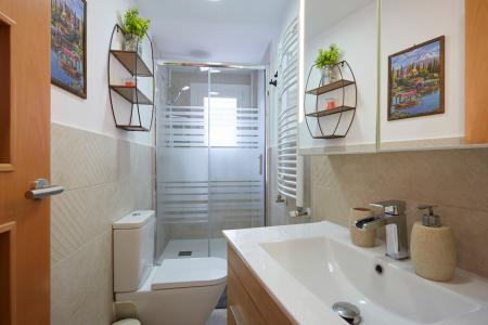 Appartamento in Affitto a Barcelona Passatge De Salvador Riera -manigua (min 6 Months)