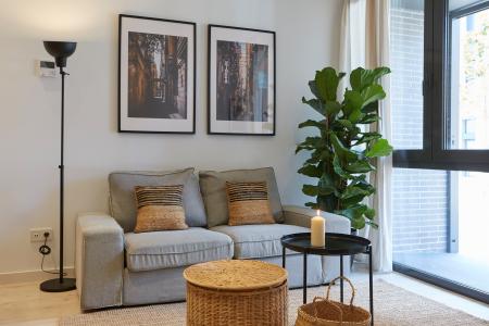 Apartamento en alquiler temporal con dos dormitorios y despacho