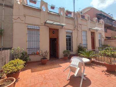 Alquiler de casa adosada en el barrio de Horta