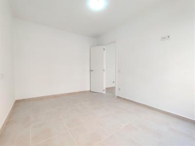 Piso reformado con 2 habitaciones