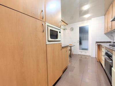 Piso con 4 habitaciones y terraza