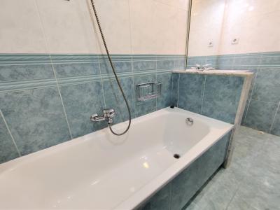 Piso con 4 habitaciones y terraza