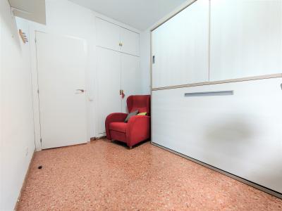 Piso con 4 habitaciones y terraza