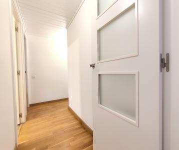 Piso con 4 habitaciones y terraza