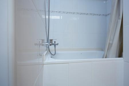 Apartamento con balcón y dos habitaciones en Eixample de Barcelona