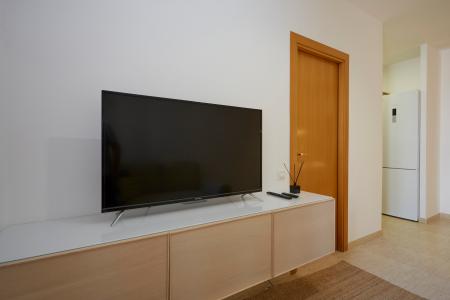 Apartamento con balcón y dos habitaciones en Eixample de Barcelona