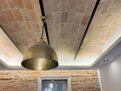 Piso con 2 habitaciones en el centro