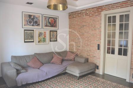 Piso con 2 habitaciones en el centro