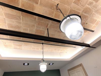 Piso con 2 habitaciones en el centro