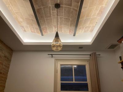 Piso con 2 habitaciones en el centro