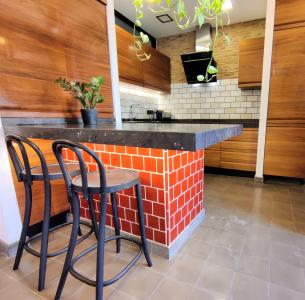 Piso con 2 habitaciones en el centro