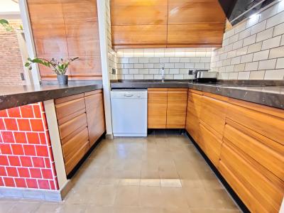 Piso con 2 habitaciones en el centro