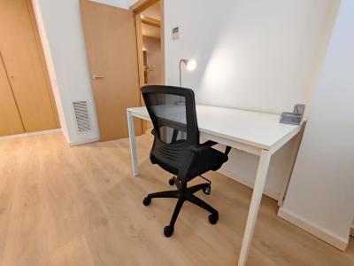 Dúplex semi-amueblado con aire acondicionado