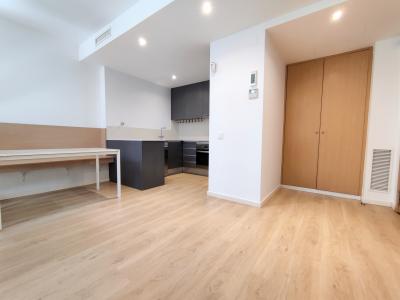 Dúplex semi-amueblado con aire acondicionado