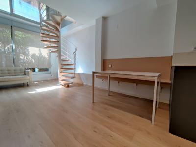 Dúplex semi-amueblado con aire acondicionado