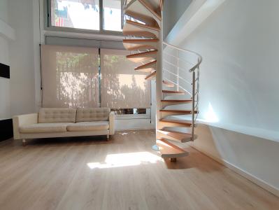 Dúplex semi-amueblado con aire acondicionado