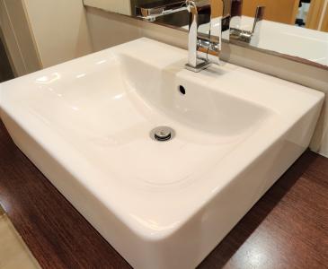 Dúplex semi-amueblado con aire acondicionado