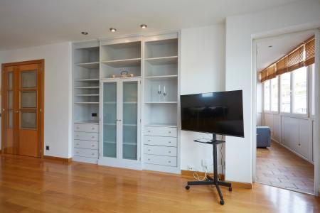 Apartamento de alquiler temporal en Sarrià-Sant Gervasi con 3 habitaciones dobles