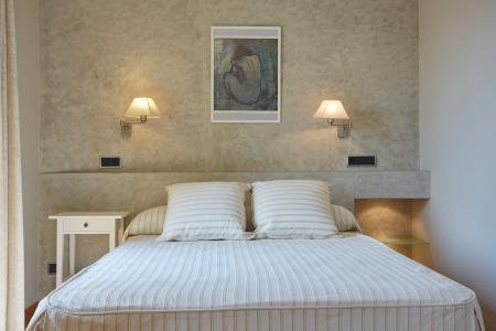 Apartamento de alquiler temporal en Sarrià-Sant Gervasi con 3 habitaciones dobles