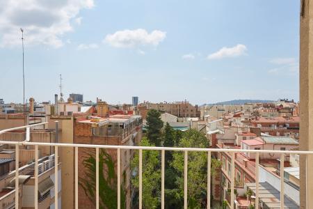 Apartamento de alquiler temporal en Sarrià-Sant Gervasi con 3 habitaciones dobles