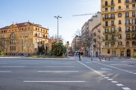 Pis en Lloguer turístic a Barcelona Av. Diagonal - Sardenya