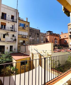 Appartamento in Affitto a Barcelona Mònec - Passatge Sert