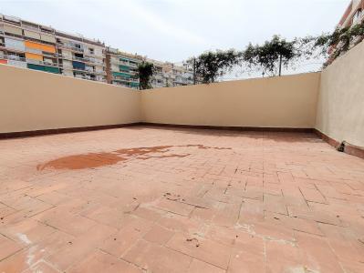 Piso reformado con 2 habitaciones
