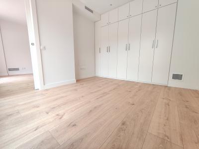 Piso reformado con 2 habitaciones