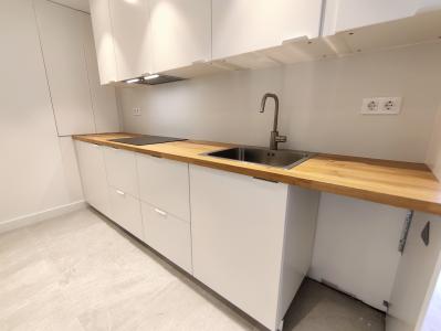 Piso reformado con 2 habitaciones
