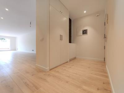 Piso reformado con 2 habitaciones