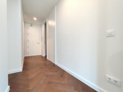 Piso de obra nueva en el centro de Barcelona para alquiler 