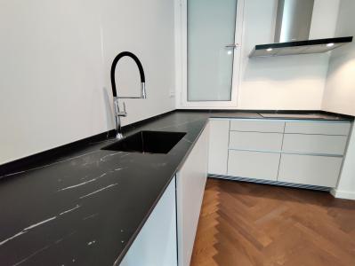 Piso de obra nueva en el centro de Barcelona para alquiler 