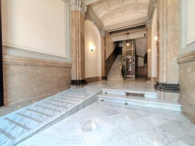 Piso de obra nueva en el centro de Barcelona para alquiler 