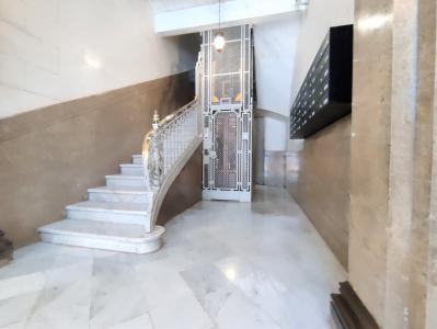 Piso de obra nueva en el centro de Barcelona para alquiler 