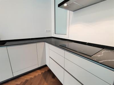 Piso de obra nueva en el centro de Barcelona para alquiler 