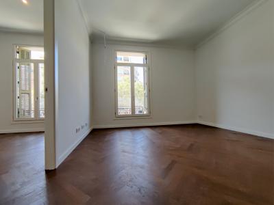 Piso de obra nueva en el centro de Barcelona para alquiler 