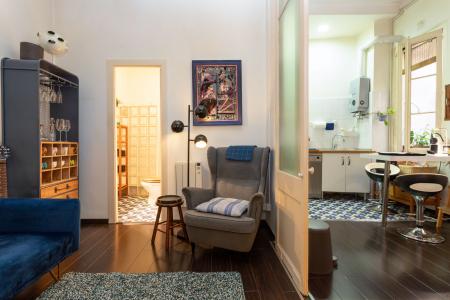 Pis en Lloguer a Barcelona Cometa - Carrer De La Ciutat (min. 6 Months)